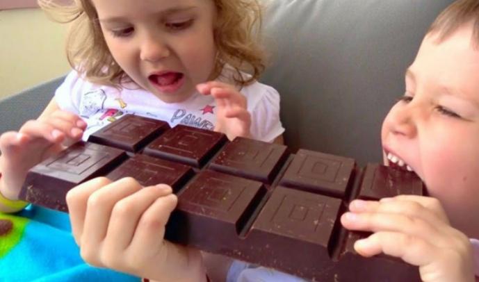تعرف على فوائد الشوكولاتة للأطفال