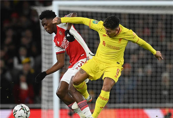 ليفربول إلى نهائي الرابطة على حساب آرسنال 