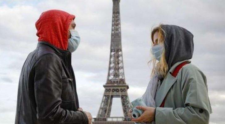 فرنسا ترفع قيود كورونا تدريجيا