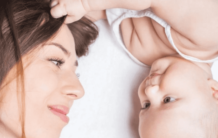  تساقط شعرك غير مرتبط بالرضاعة الطبيعية