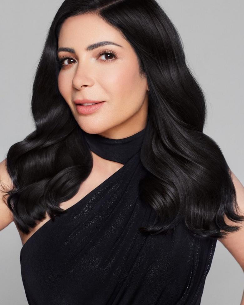 بلاغ للنائب العام ضد منى زكي