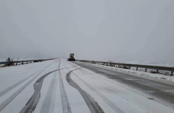 الارصاد  الثلوج على 900 متر مساء الاربعاء 