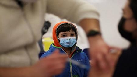 16  نسبة طلبة المدارس المتلقين لجرعتي كورونا