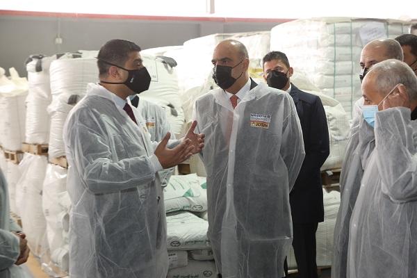 رئيس الوزراء يفتتح مصنع العالمية لتكنولوجيا الدهانات