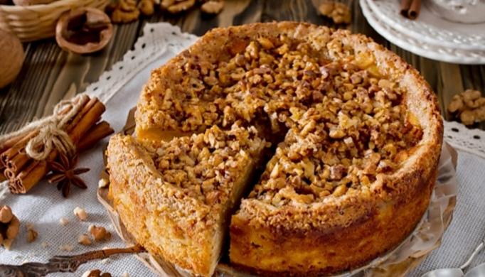 حضري فطيرة القرفة والجوز بطعمها المميز