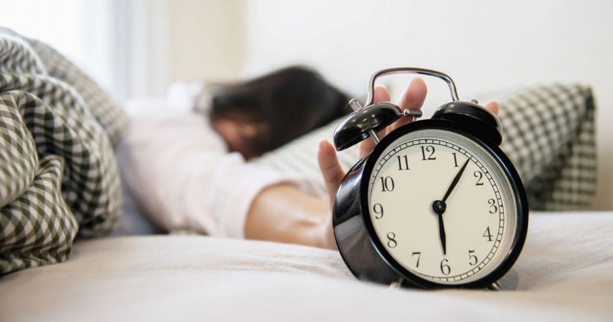 ماذا يعني النوم المتقطع في علم النفس