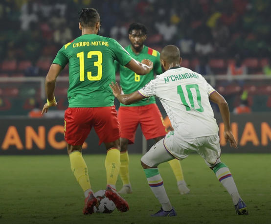 بعد آداء بطولي  الكاميرون تقصي جزر القمر بشق الأنفس