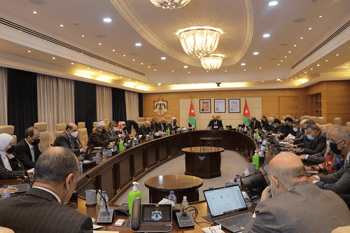 4 وزراء بحكومة الخصاونة مصابين بكورونا