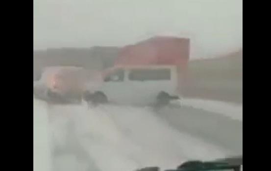 مركبات الأتراك كلها نفس المصير  فيديو 