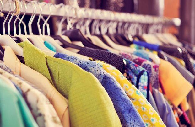 تعرف على إتيكيت التبرع بالملابس اغسليها الأول