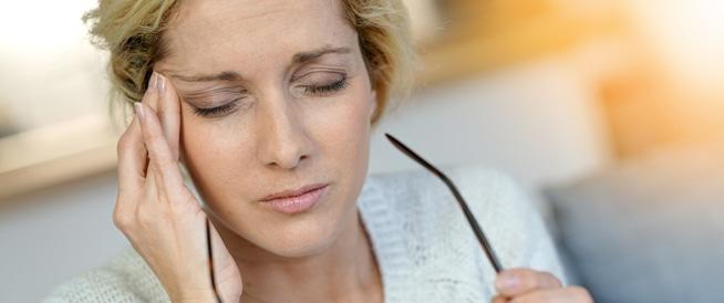 تجنبها أطعمة تحفز نوبات الصداع النصفي