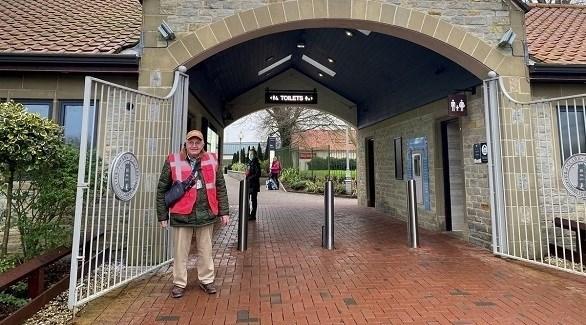  يعمل لنفس الشركة لمدة 70 عاماً دون أي إجازة