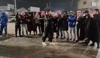 هكذا استقبل أهالي المفرق الزائر الابيض  فيديو