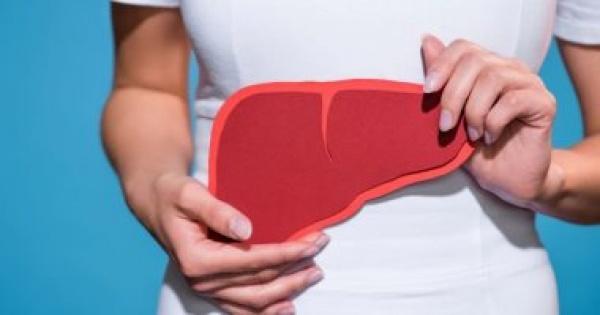 11 علامة تشير إلى أنك تعاني من مشكلة فى الكبد