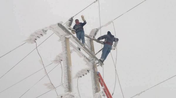 الكهرباء الأردنية صعوبات شديدة تواجه العاملين 