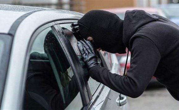 بلد عربي يهاجمون العزاء لسرقة عشاء واتهامات صادمة 