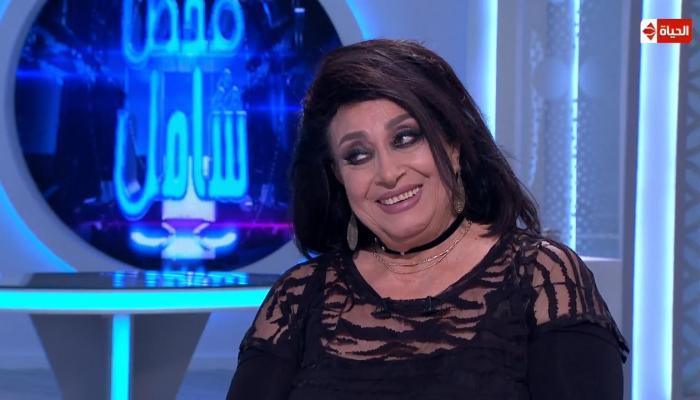 فنانة تبكي على الهواء أختي ماتت في اليابان  فيديو