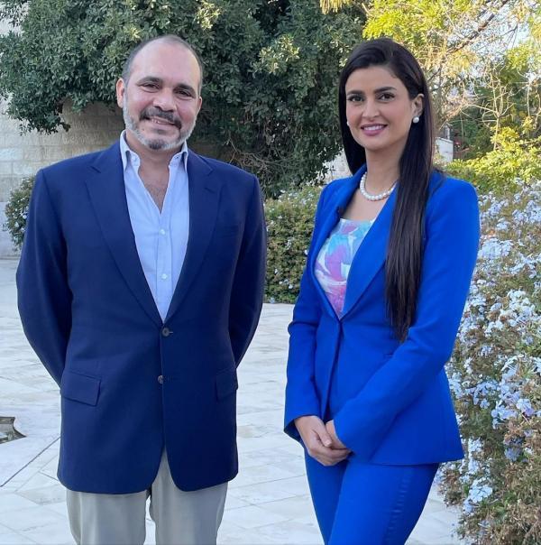 الأمير علي ينفي إبعاده من منصبه