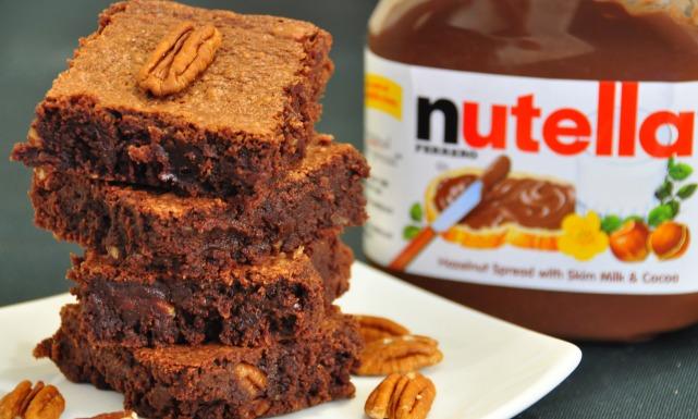 حضري وصفة براونيز النوتيلا مع المكسرات لأطفالك