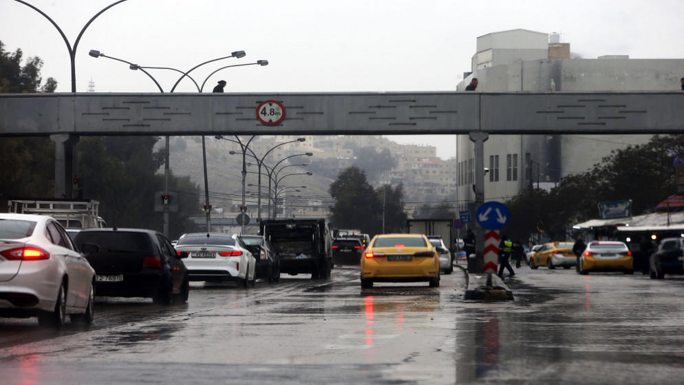 مطالبة بشمول العاملين بالقطاع الخاص ببلاغات الدوام