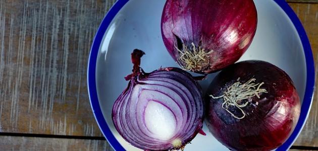 إليكِ أهم فوائد البصل للشعر