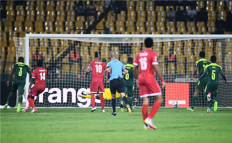 السنغال تكمل عقد نصف نهائي الكان