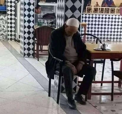 وفاة مشجع مغربي أثناء مشاهدة مباراة بلاده أمام مصر  فيديو