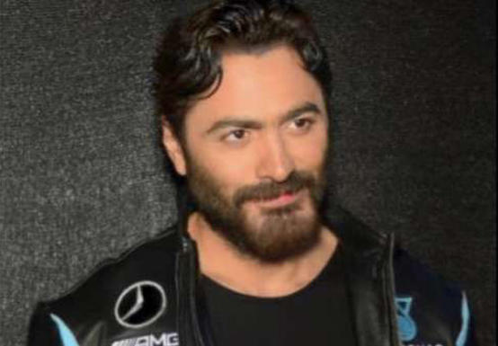 شاهد كيف تغير شكل تامر حسني عبر السنين