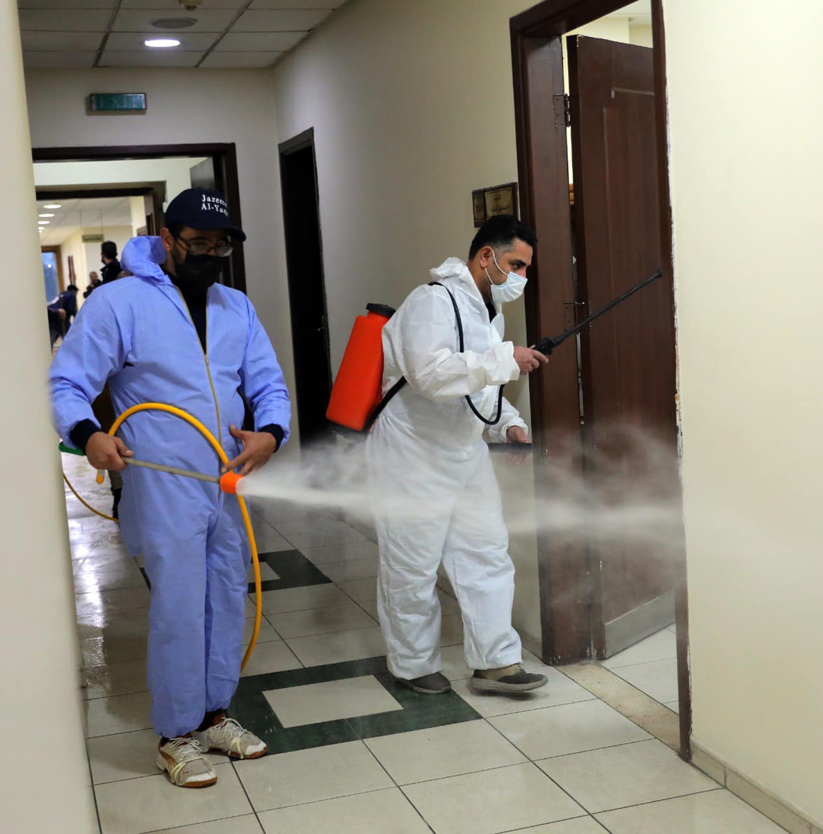 تعقيم قاعات مجلس النواب - صور