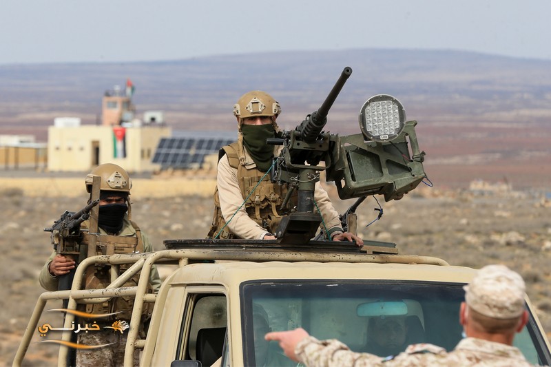 الجيش: 160 شبكة لتهريب المخدرات بالجنوب السوري