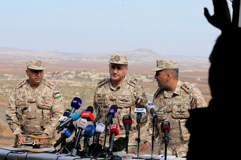 الجيش: 160 شبكة لتهريب المخدرات بالجنوب السوري