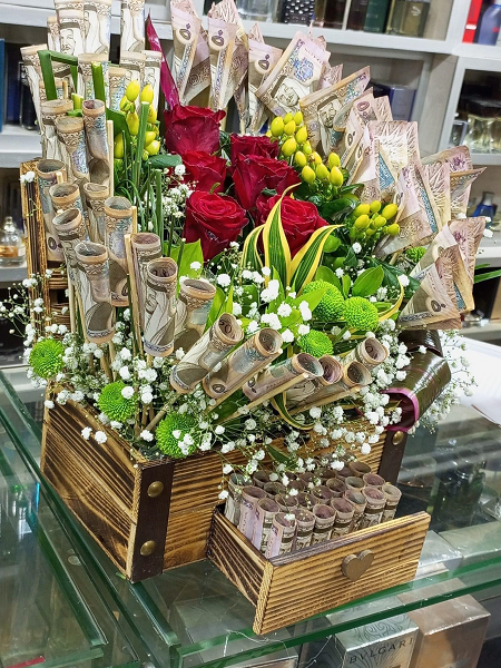 على الطريقة التركية..كركي يقدم مهرا بشكل رومانسي  