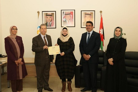 عمان العربية تكرم عدداً من مدراء الوحدات الإدارية