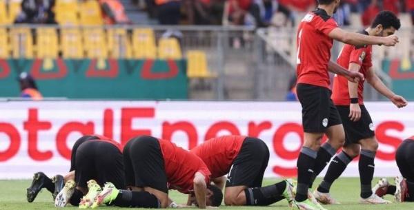 كاف يرد على قلق المصريين من التلاعب بمسحات كورونا