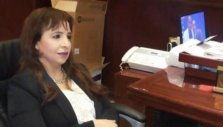 زوجة جمال عبدالناصر للسيسي عايزة أشتغل