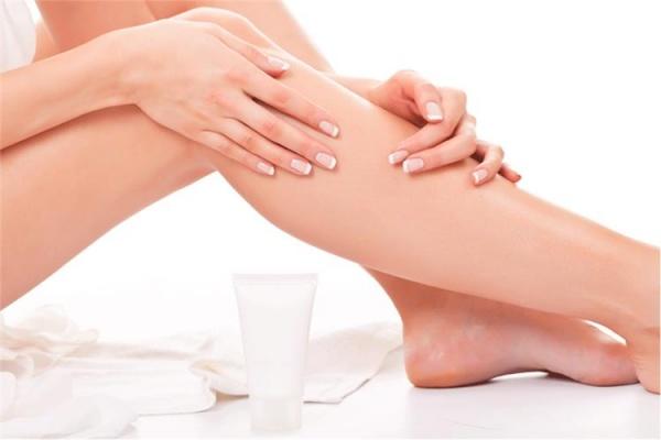 طريقة رائعة لمنع ظهور الحبوب بعد إزالة الشعر