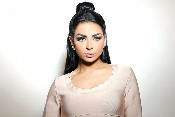 هند البلوشي تتحول إلى نسخة عن أنجلينا جولي