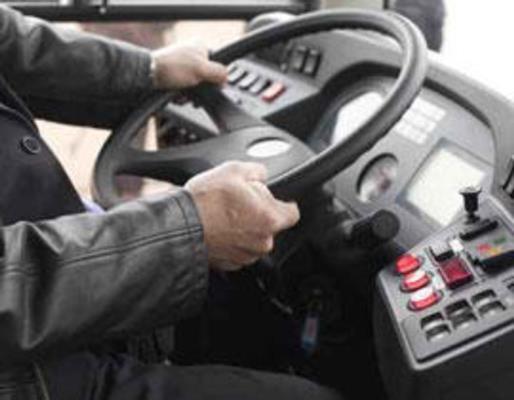 ضبط سائق كان يقود مركبته بتهور خلال بث مباشر