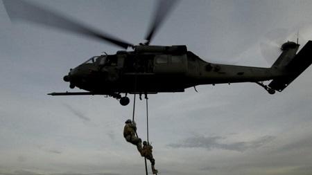 13 قتيلا حصيلة إنزال جوي للجيش الأميركي شمال سوريا