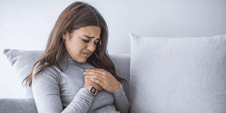 الوحدة قد تصيب النساء بأمراض القلب