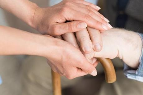 أمراض منتصف العمر تدق ناقوس الخطر لهذا السبب