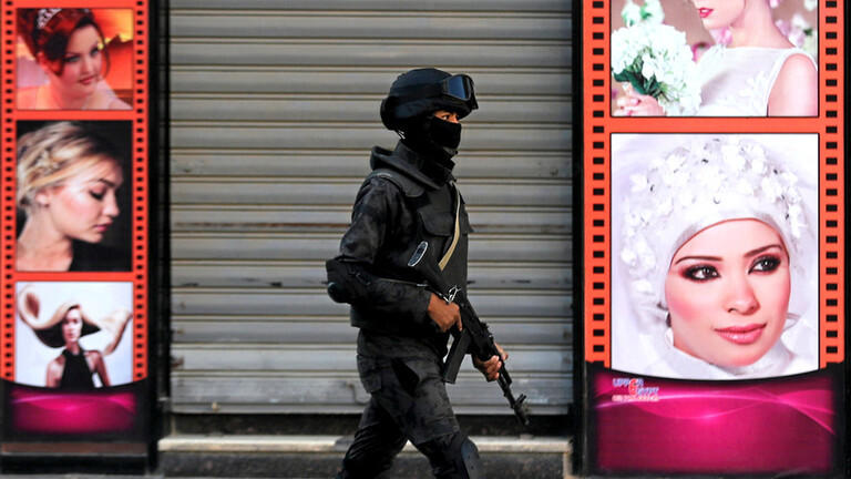 انتحار طفلة مصرية بعد نشر صورها في موقع اباحي