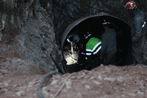 شاهد لقطات من أقرب نقطة بالجرف للوصول إلى الطفل ريان