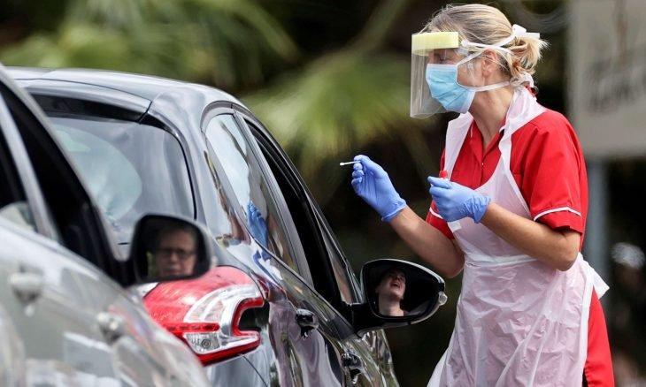 أكثر من 17 مليون إصابة كورونا في بريطانيا 