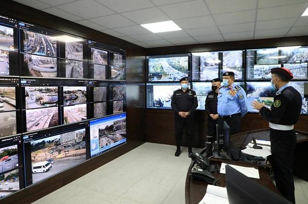 مدير الأمن العام يوجه بتوفير الدعم لمرتبات السير