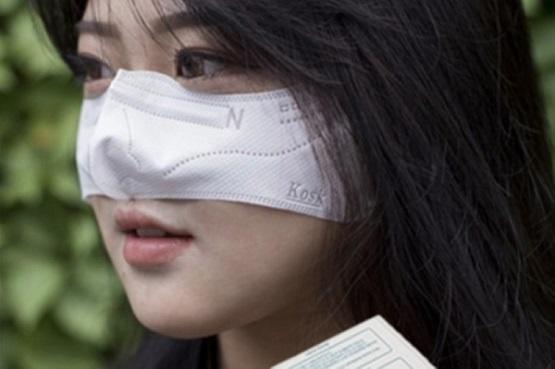 كمامة تسمح بالطعام والشراب أثناء ارتدائها