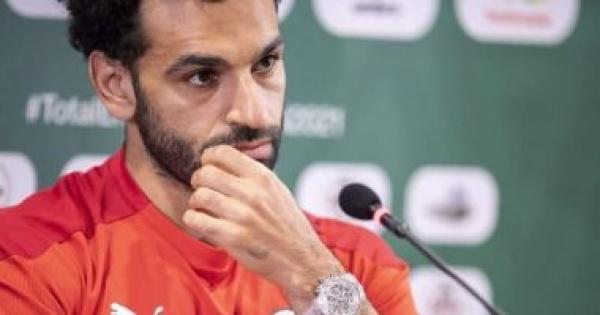 محمد صلاح يغادر إلى إنجلترا على متن طائرة خاصة