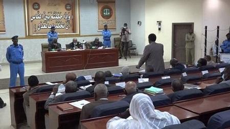 السودان  تأجيل محاكمة البشير بسبب إصابته بكورونا
