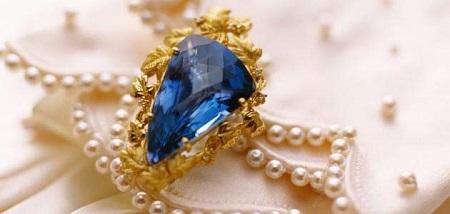 شاب كركي  يعيد مصاغا عثر عليه لأصحابه