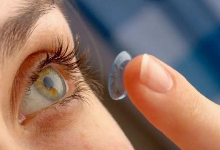 معلومة صادمة عن العدسات اللاصقة